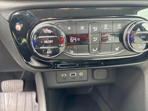 Used 2020 Buick Encore GX Select image 33