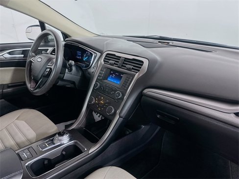 Used 2018 Ford Fusion S image 28