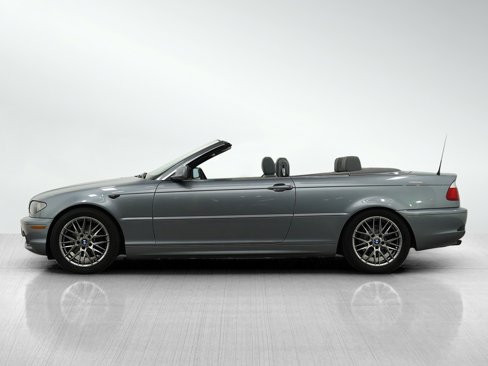 Used 2004 BMW 325Ci Convertible image 2