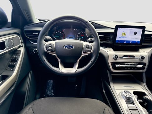 Used 2022 Ford Explorer XLT image 20