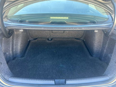 Used 2011 Volkswagen Jetta TDI image 9
