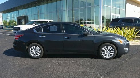 Used 2015 Nissan Altima 2.5 S w/ Power Driver Seat Package image 18