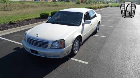Used 2002 Cadillac De Ville w/ Comfort/Convenience Pkg image 2