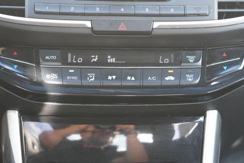 Used 2017 Honda Accord LX image 24