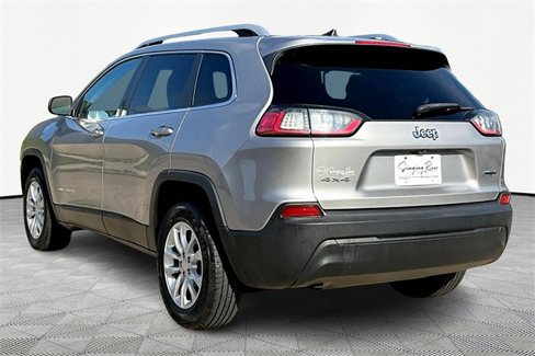 Used 2019 Jeep Cherokee Latitude w/ Cold Weather Group image 4