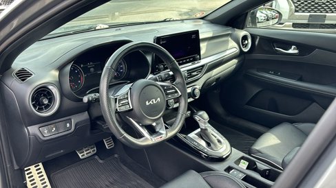 Used 2022 Kia Forte GT-Line w/ GT-Line Premium Package image 23