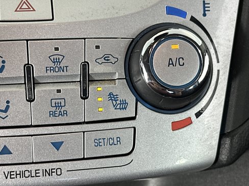 Used 2016 Chevrolet Equinox LT w/ Convenience Package image 24