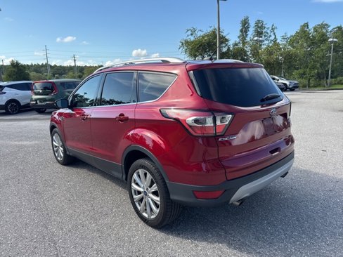 Used 2017 Ford Escape Titanium image 3
