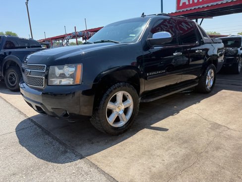 Used 2007 Chevrolet Avalanche LTZ w/ LTZ Preferred Equipment Group image 3