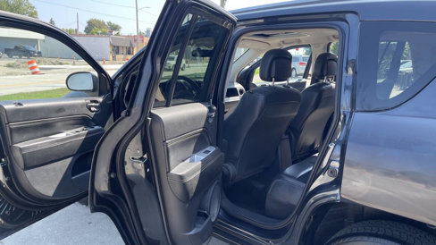 Used 2014 Jeep Compass Latitude w/ Sun/Sound Group image 18