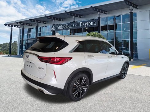 Used 2021 INFINITI QX50 Luxe w/ Appearance Package image 4