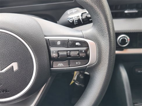 Used 2024 Kia Sportage LX image 25