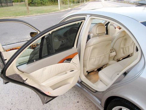 Used 2006 Mercedes-Benz E 350 Sedan image 26