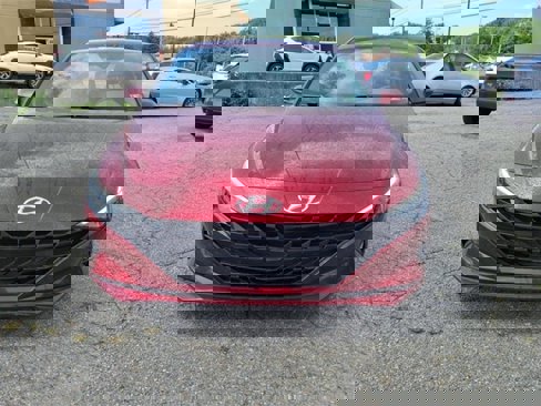 Used 2023 Hyundai Elantra SEL image 30