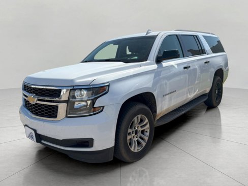 Used 2019 Chevrolet Suburban LT image 3