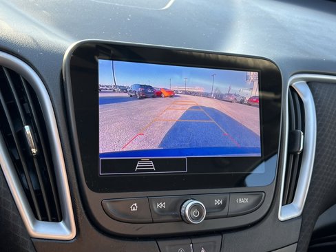 Used 2023 Chevrolet Malibu LT image 19