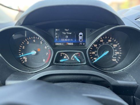 Used 2017 Ford Escape Titanium image 8