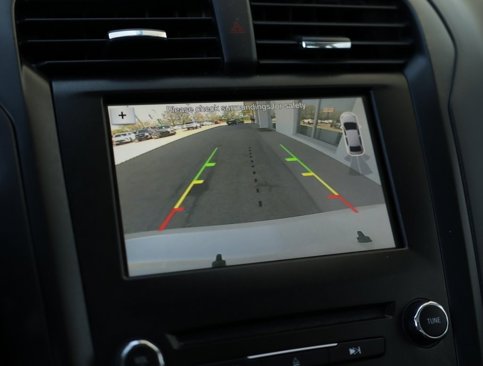 Used 2018 Ford Fusion SE w/ Equipment Group 201A image 14