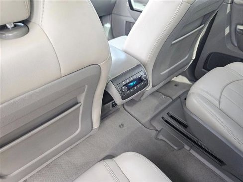 Used 2015 Chevrolet Traverse LTZ image 18