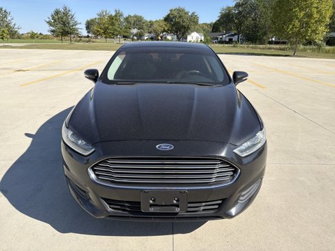 Used 2015 Ford Fusion SE image 25