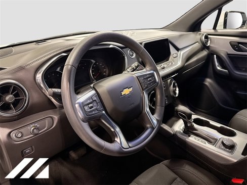 Used 2021 Chevrolet Blazer LT image 9