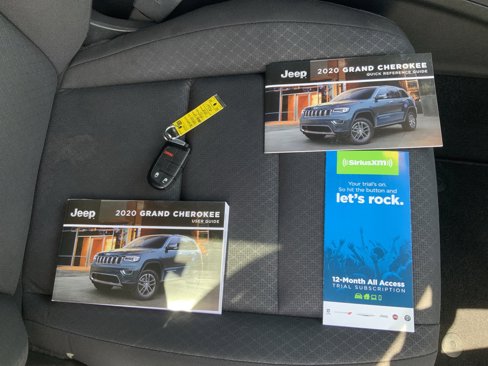 Used 2020 Jeep Grand Cherokee Laredo image 17
