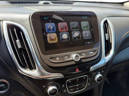 Used 2018 Chevrolet Equinox Premier image 12