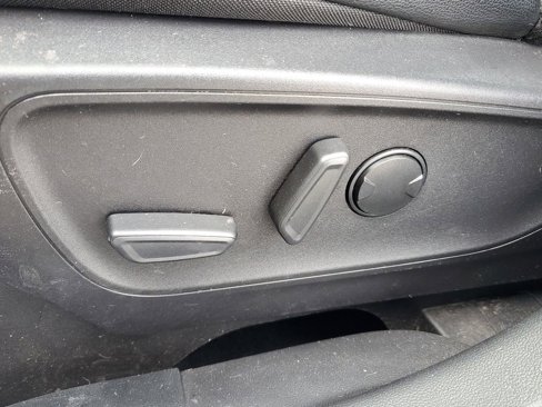 Used 2022 Ford Escape SEL image 16