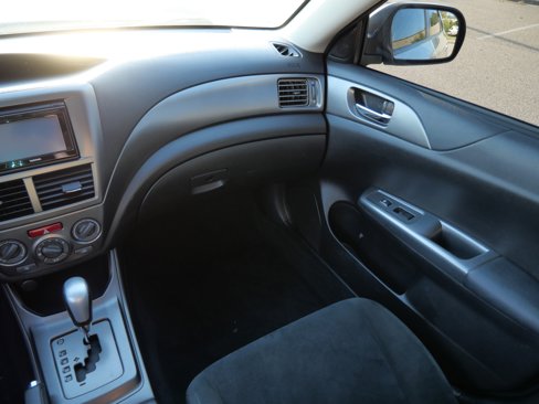 Used 2011 Subaru Impreza 2.5i Premium image 11