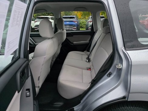 Used 2016 Subaru Forester 2.5i w/ Alloy Wheel Package image 17