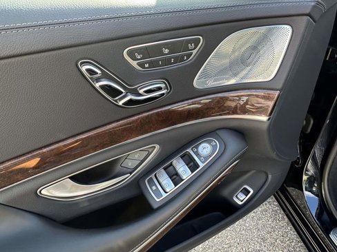 Used 2019 Mercedes-Benz S 560 4MATIC Sedan image 22