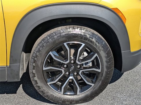 Used 2025 Chevrolet TrailBlazer ACTIV w/ Convenience Package image 13