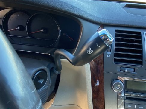 Used 2007 Cadillac DTS Luxury I image 7