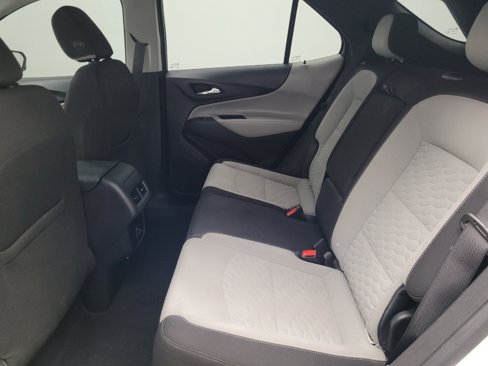Used 2021 Chevrolet Equinox LS image 18