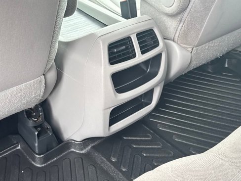 Used 2019 Honda Pilot LX image 35