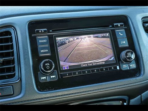 Used 2019 Honda HR-V LX image 26