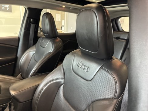 Used 2021 Jeep Cherokee Limited w/ Elite Package image 13