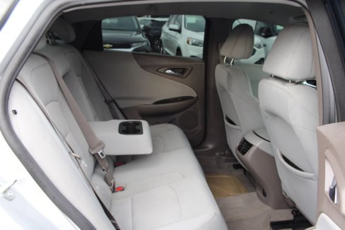 Used 2020 Chevrolet Malibu LT image 27