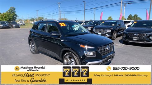 Used 2025 Hyundai Venue SEL image 7