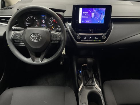Certified 2023 Toyota Corolla LE image 30