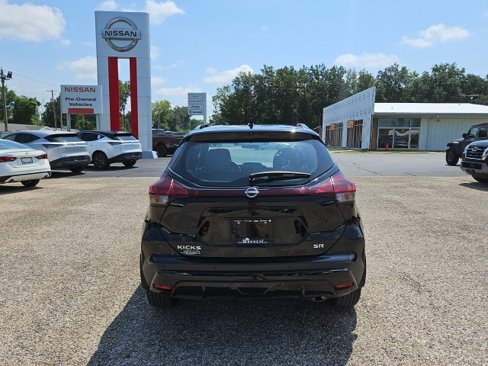 Certified 2023 Nissan Kicks SR image 8