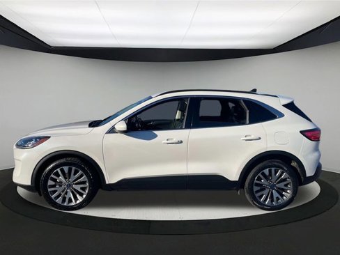 Used 2022 Ford Escape Titanium image 13