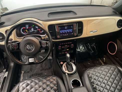 Used 2019 Volkswagen Beetle 2.0T Final Edition SEL image 14