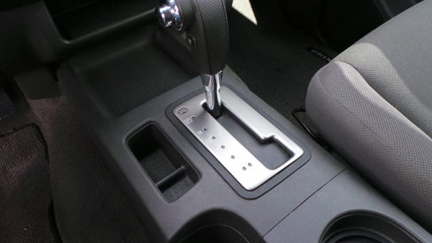 Used 2006 Nissan Frontier XE w/ (G01) XE Preferred Pkg image 7