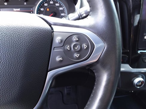 Used 2021 Chevrolet Traverse LT image 18