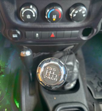 Used 2016 Jeep Wrangler Unlimited Sport w/ Connectivity Group image 23
