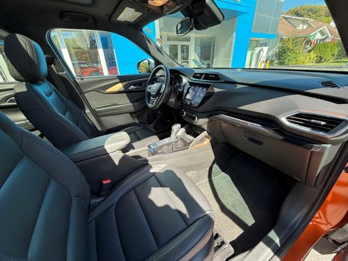 Used 2023 Chevrolet TrailBlazer ACTIV w/ Sun and Liftgate Package image 38