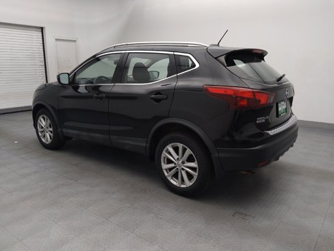 Used 2018 Nissan Rogue Sport SV image 3