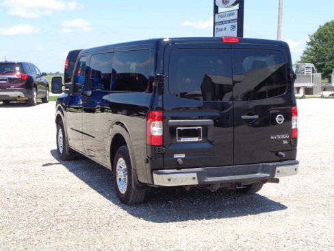 Used 2019 Nissan NV 3500 SL image 9