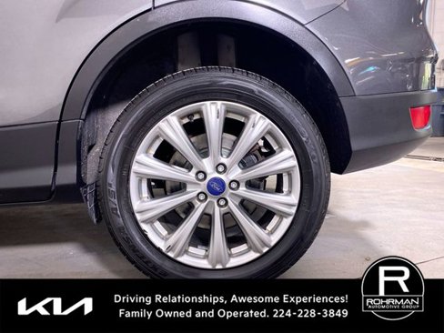 Used 2017 Ford Escape Titanium image 6